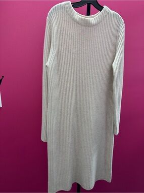 Vince  🤍 Cream Ribbed Long Sleeve Sweater Dress … cozy and comfortable!